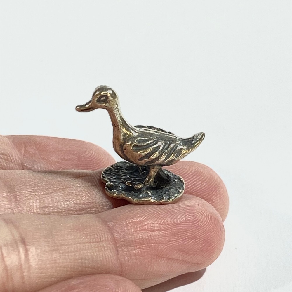 vintage solid silver duck micro miniature ,  hallmarked italian figurine