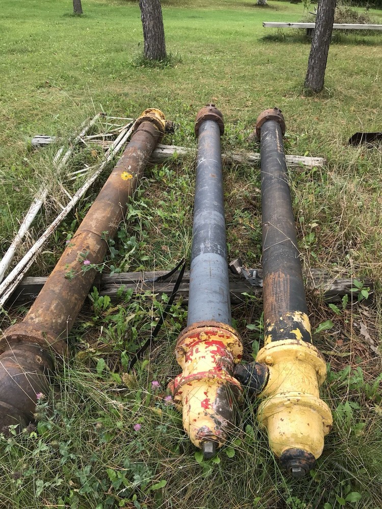 VTG Cast Iron Fire Hydrants And Pipes