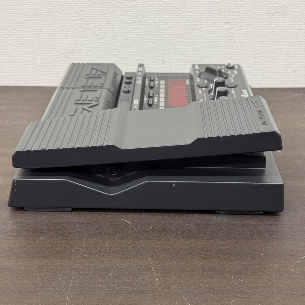 ZOOM 707II Multi effector Guitar pedal