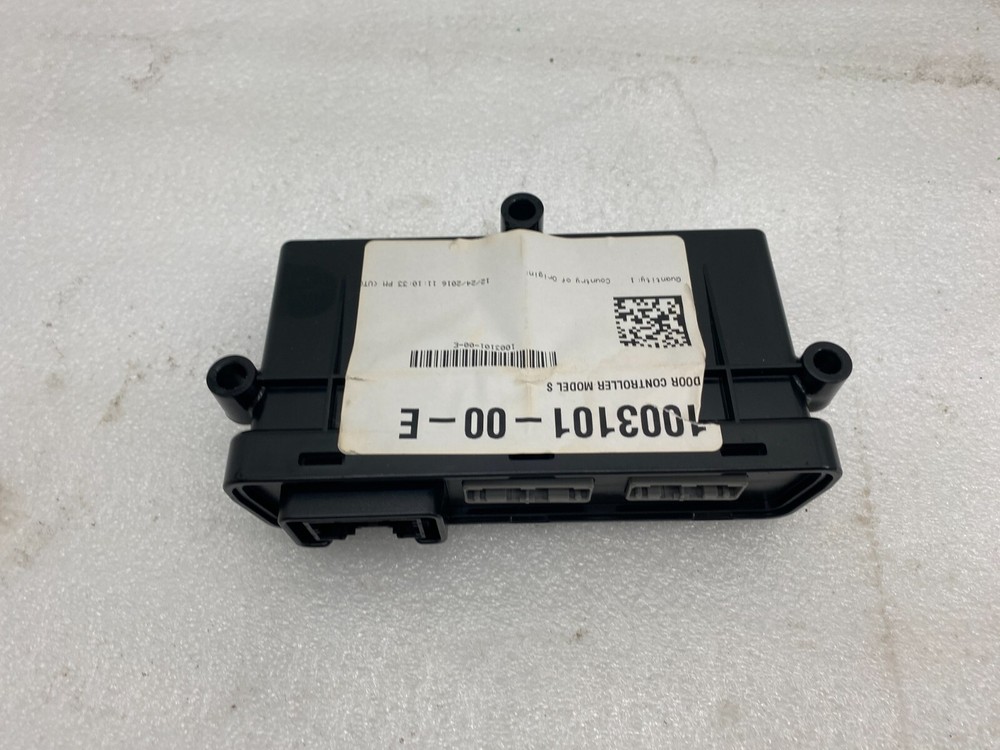 ⭕ 12-20 Model S Right Door Control Unit Module Mechanism Controller 1003101-00-E