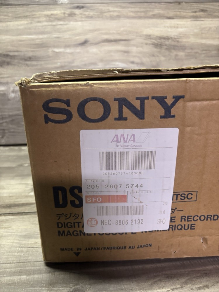 SONY DSR-30 DVCAM Digital Video Recorder - Mint w/Original Box, Remote, & Docs!