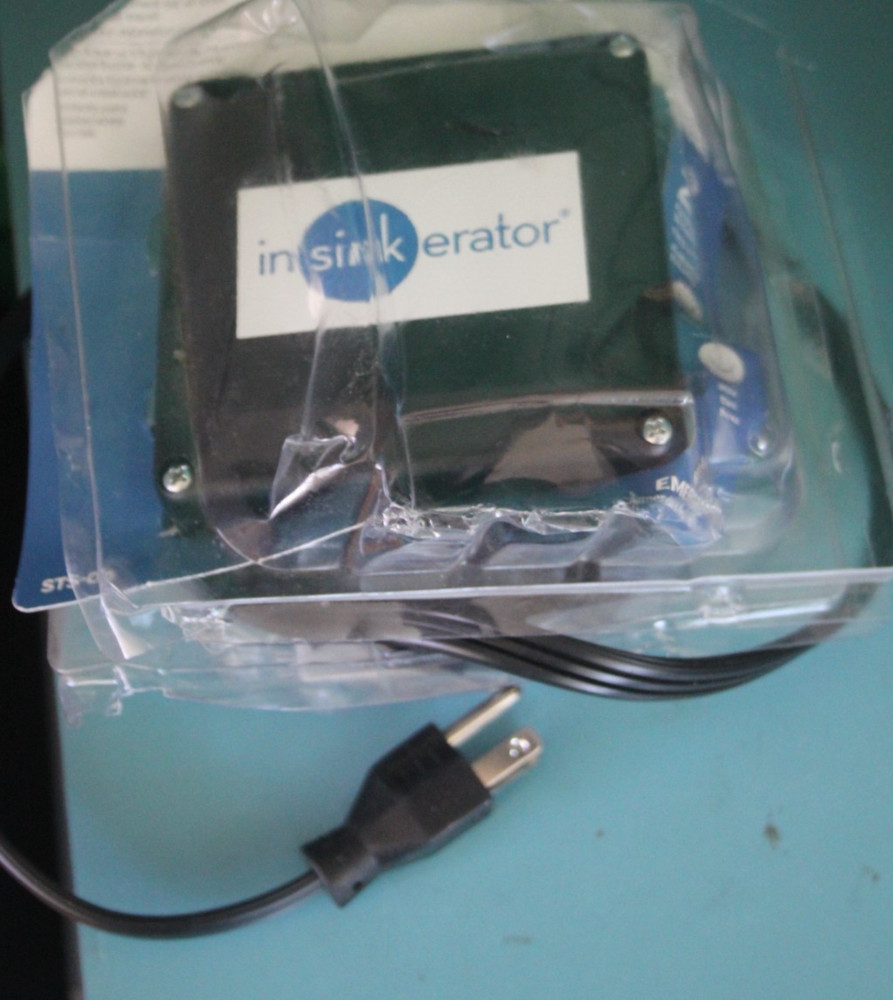 InSinkErator 76696 Dual Outlet Main Unit ONLY FOR STS-00 Sink Top AIR Switch