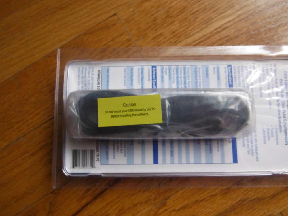 Supco SL500TH Temperature & Humidity Data Logger w/Internal Sensors & Software