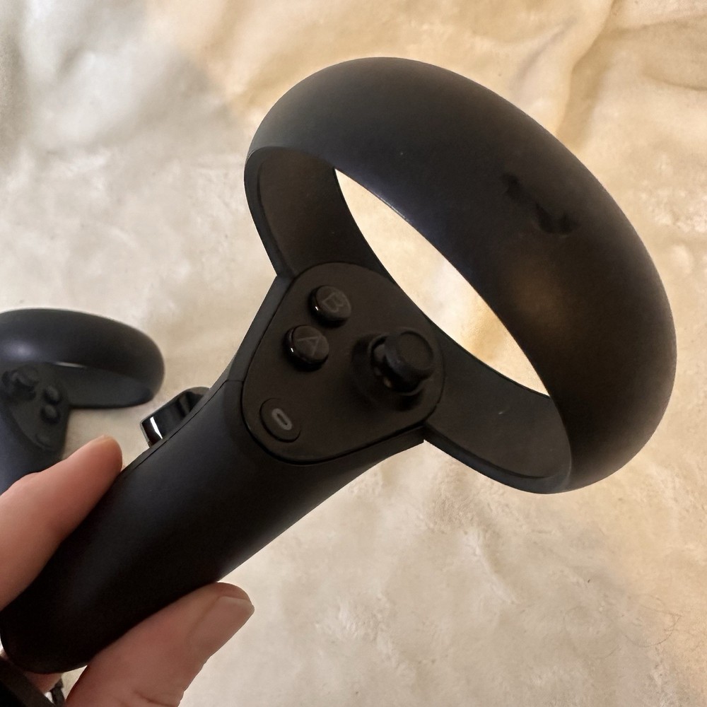 Oculus Quest 1 VR Controllers Left Right Pair OEM Black Tested Working