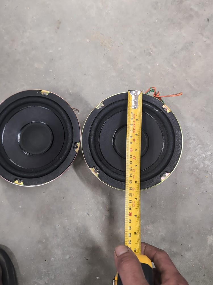 Bose 111791-J Speakers -1 Pair