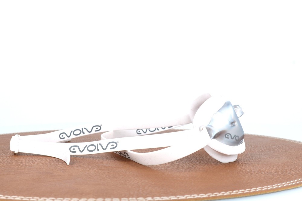 Evolve Deep Freeq V2 Goggles White Oval Goggles