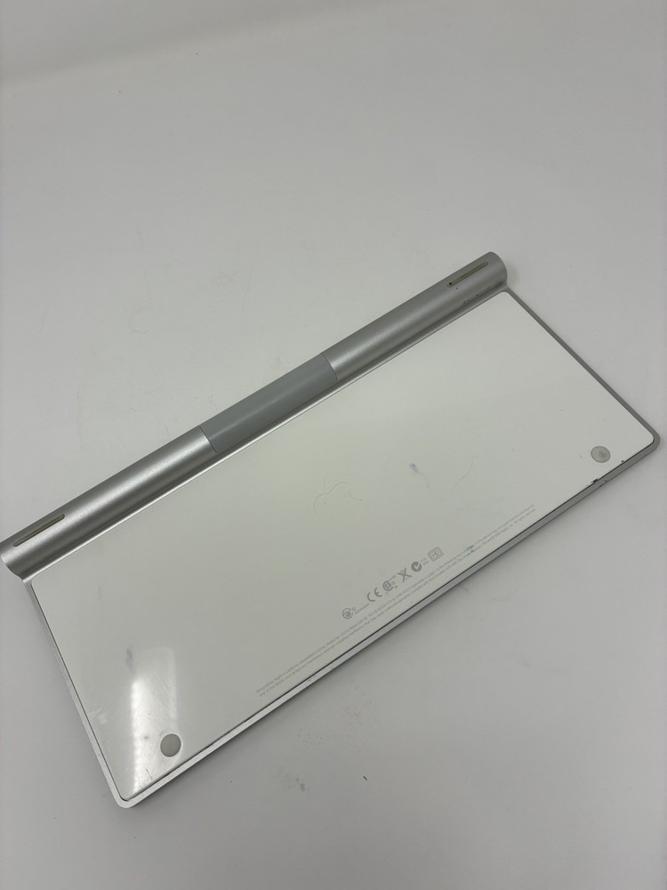 Original Apple Magic Keyboard Bluetooth Wireless Model A1314 - TESTED WORKING