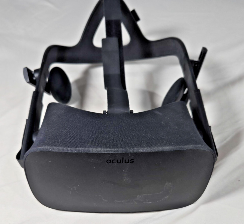 Oculus Rift VR Headset only –  – Used