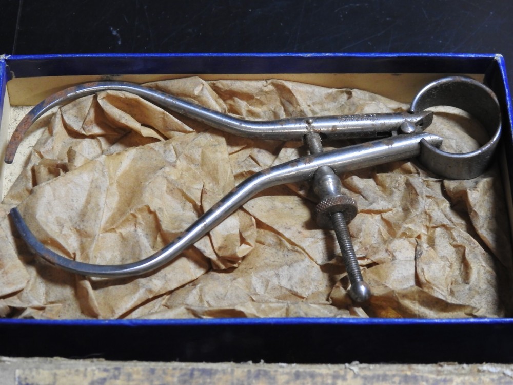 Brown & Sharpe Toolmakers Outside Spring Caliper 4 inch in box
