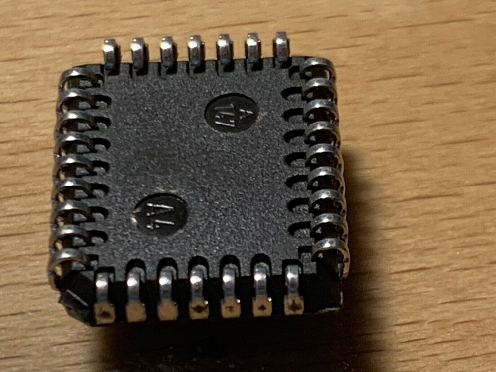 N87C64 - INTEL - 32-Pin LDCC Original IC