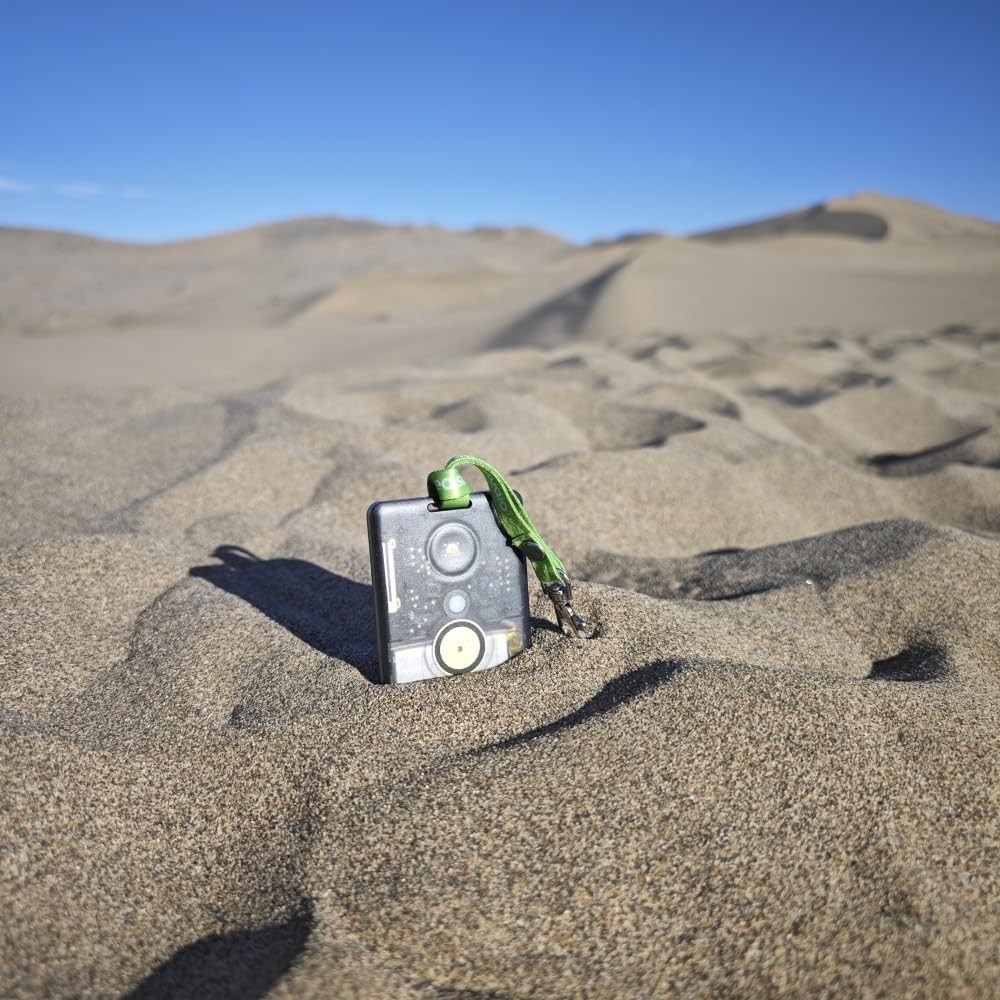 Meshtastic SenseCAP Card Tracker T1000-E - GPS Tracker for IoT Connectivity