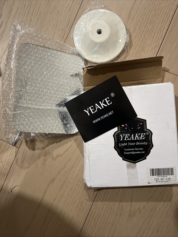 Yeake cosmetic mirror. Movable