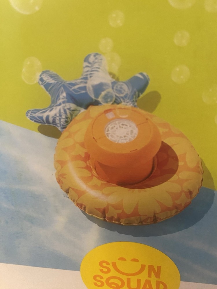 Sun Squad Inflatable Pineapple Bubble Maker Pool Toy Beach New In Box