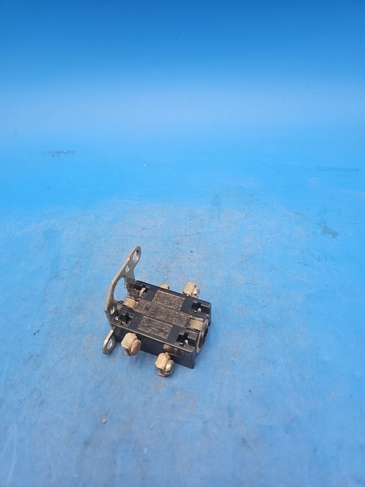 General Electric GE CR2940U201 Contact. Lock Switch