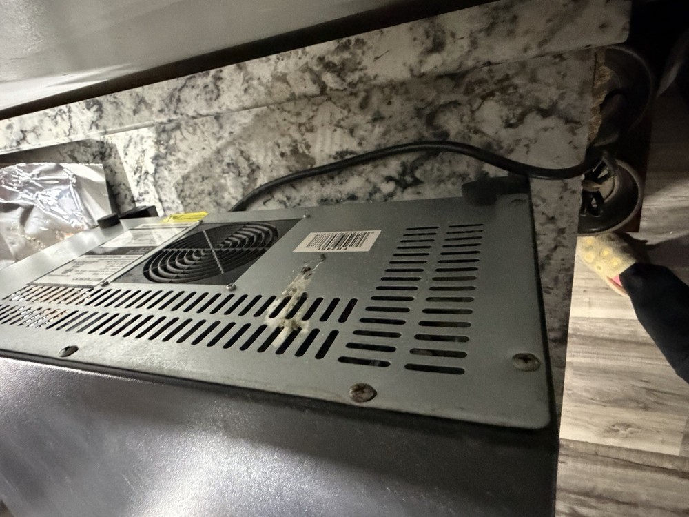 Emersion 8-Bottle Wine Cooler