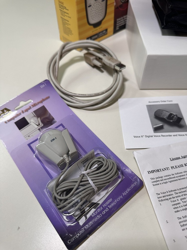 Voice It Digital Voice Recorder With PC Link VR-2000