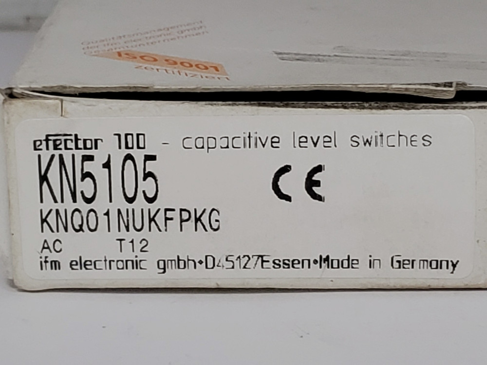 IFM EFECTOR KNQ01NUKFPKG LEVEL SENSOR RECTANGULAR PLASTIC W/CABLE (KN5017) NIB