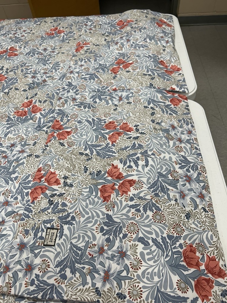 William Morris At Home Bedspread & 2 Pillow Shams