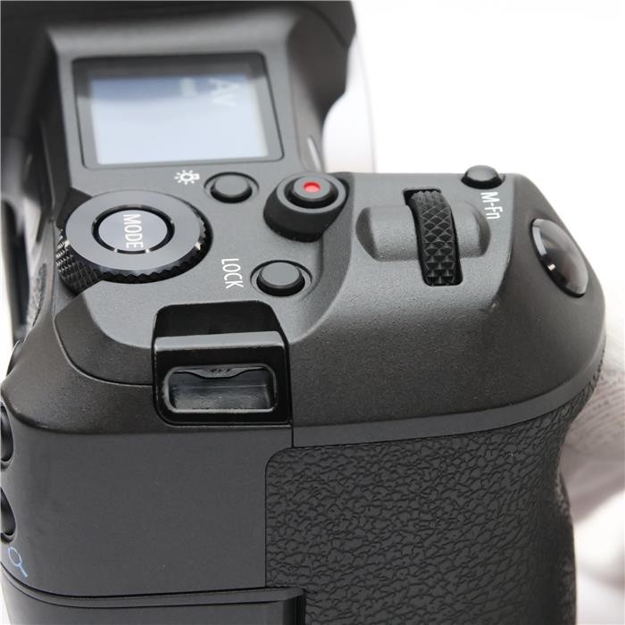 Canon EOS R Mirrorless Digital Camera Body #84