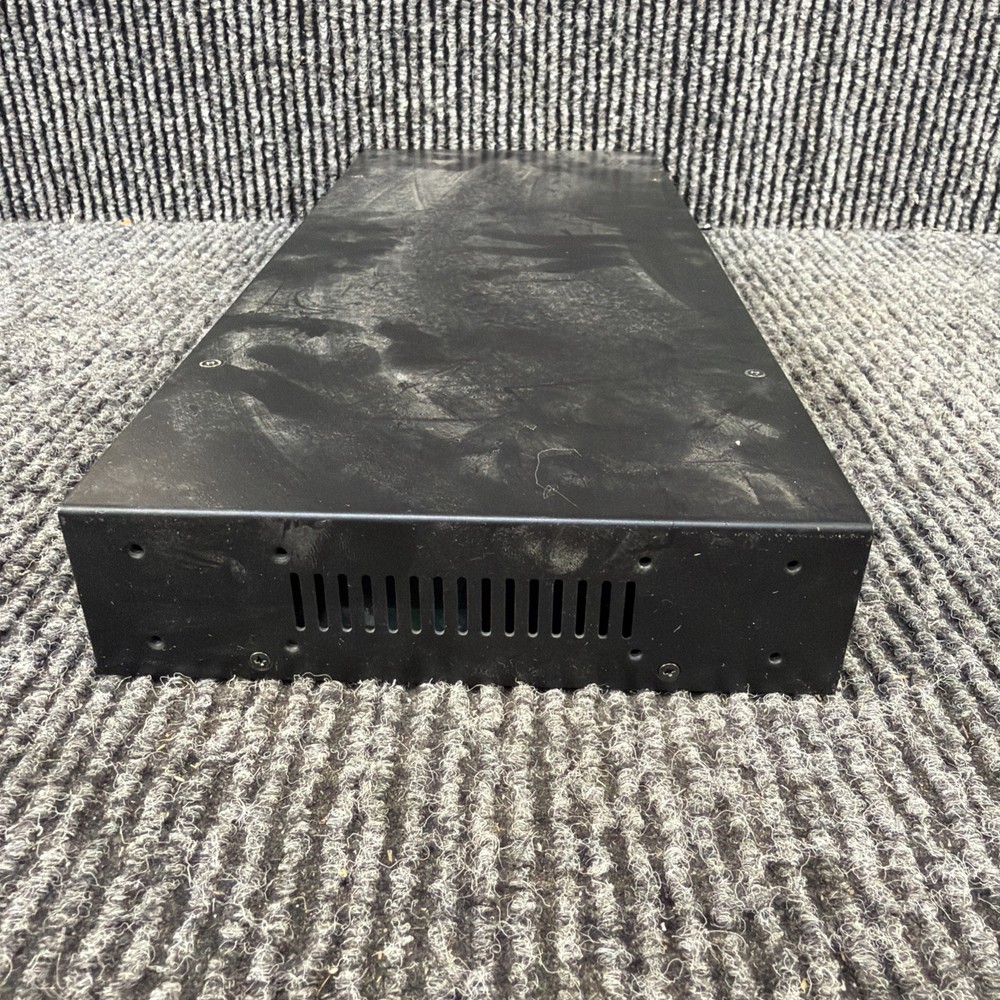 Tripp Lite B042-004 Net Controller 4-Port KVM Switch NO Power Supply