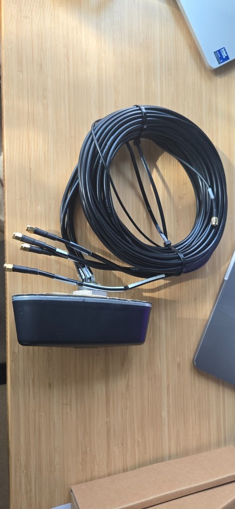 CRADLEPOINT R920 RUGGEDIZED NETCLOUD ESSENTIALS New Condition never used.