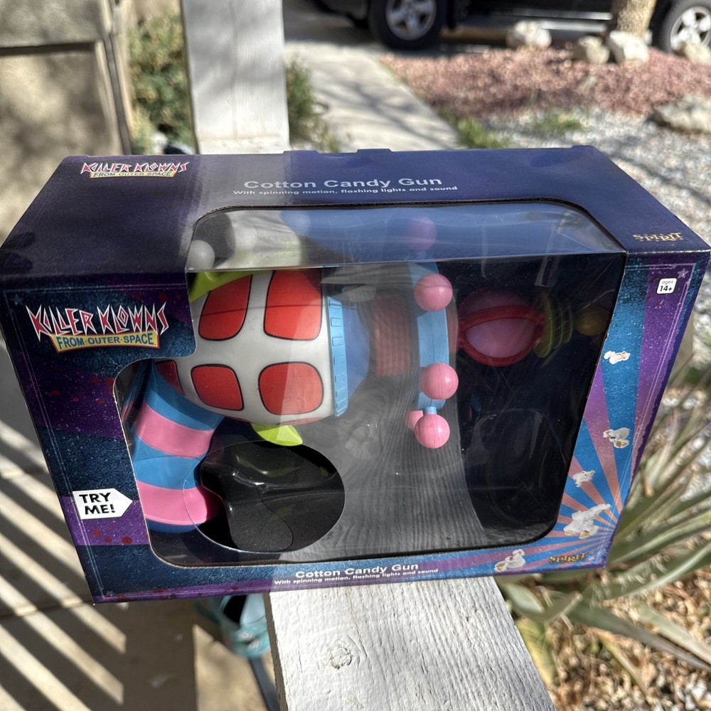 Killer clowns from outer space