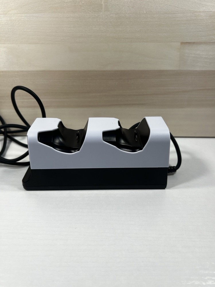 NEXT - Dual Controller Charging Station for Playstation 5 - White