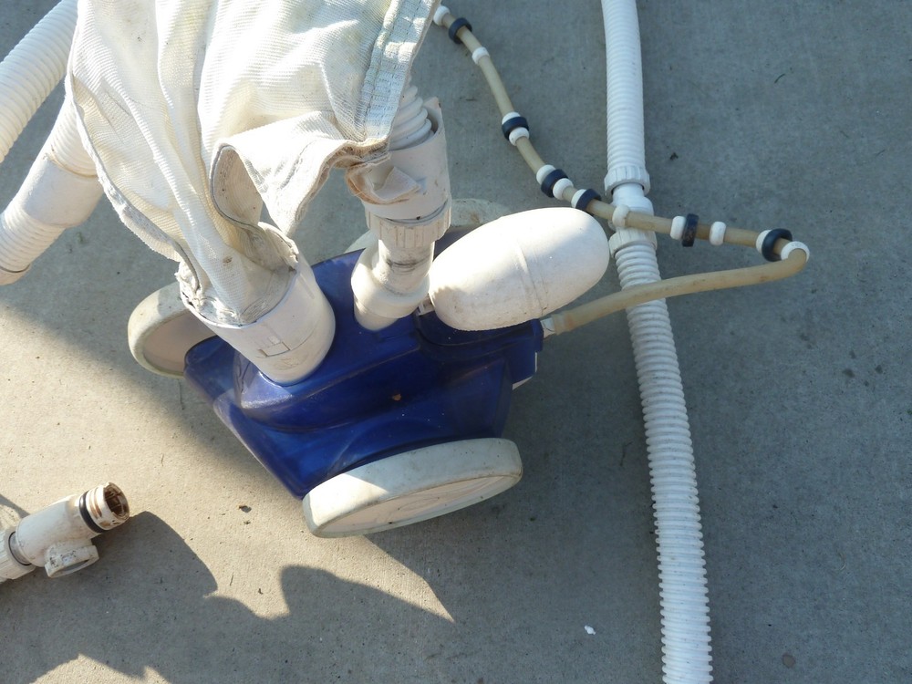 Polaris 360 Suction Automatic Pool Cleaner Blue