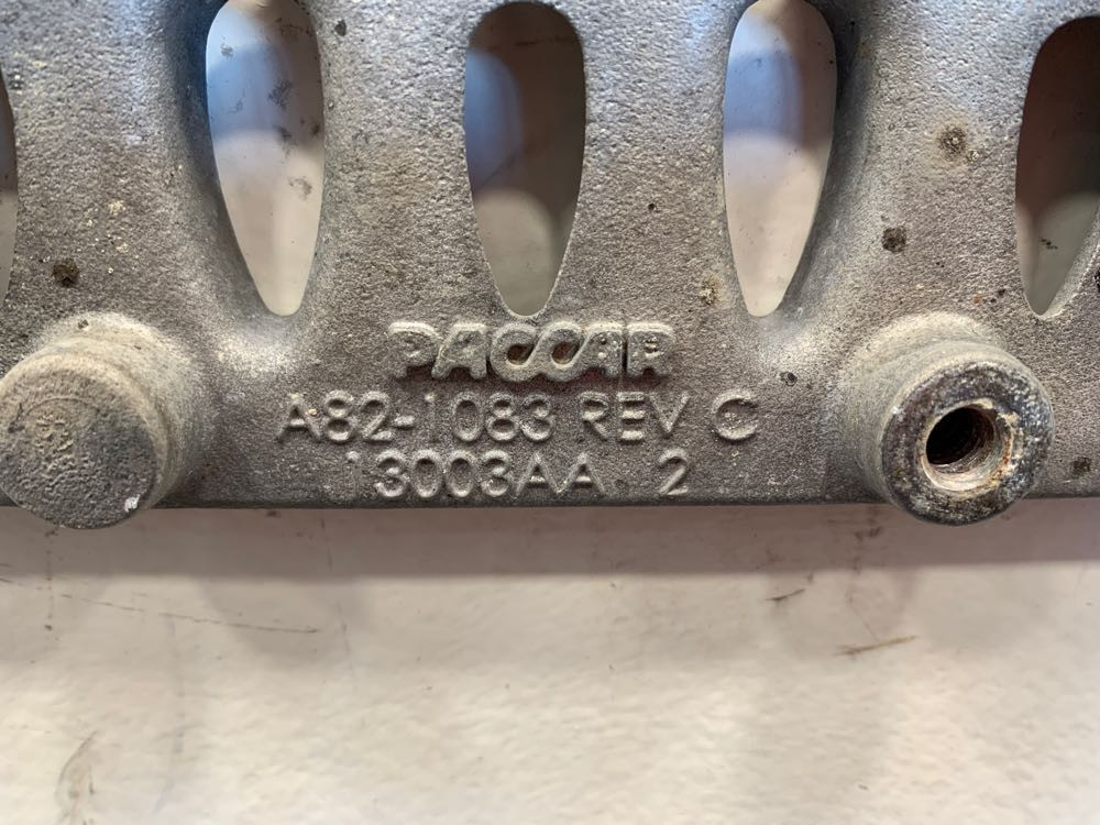 Kenworth Step A821083 (723-10517)