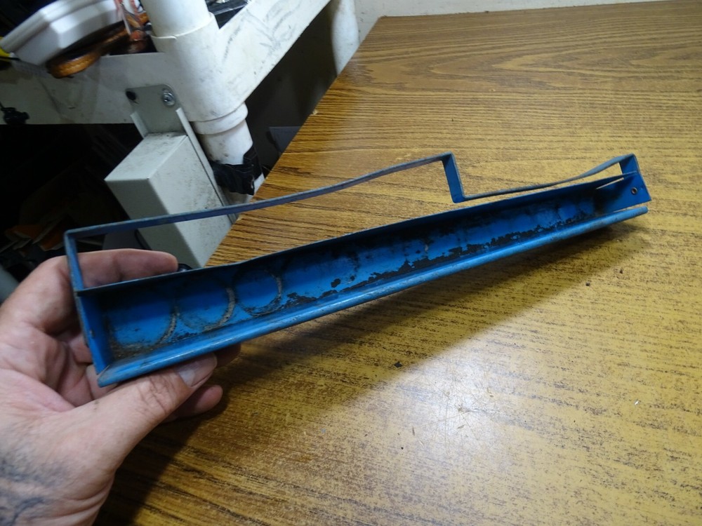 Matco Tray Socket Holder blue 12.25" long