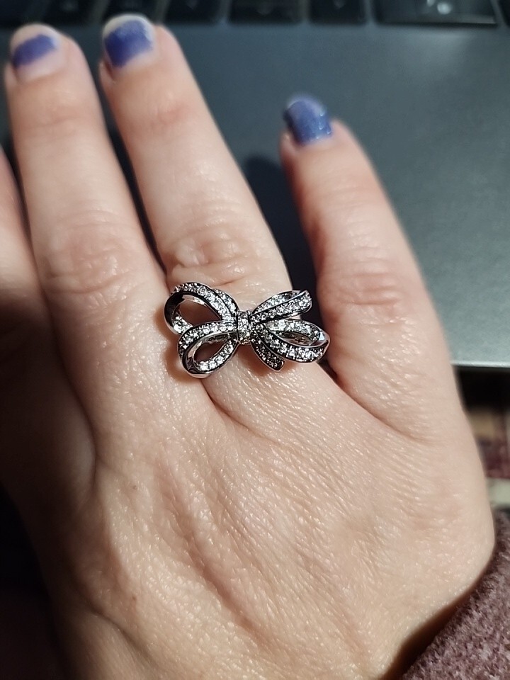 Sterling Silver Ribbon/Bow Ring With CZ's Size 7