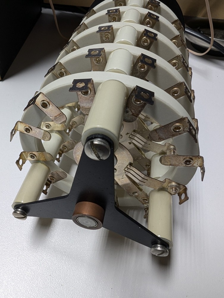 RF Switch - Model 88, 5 Pole , 11 Throw , 13 kv / 30 amps
