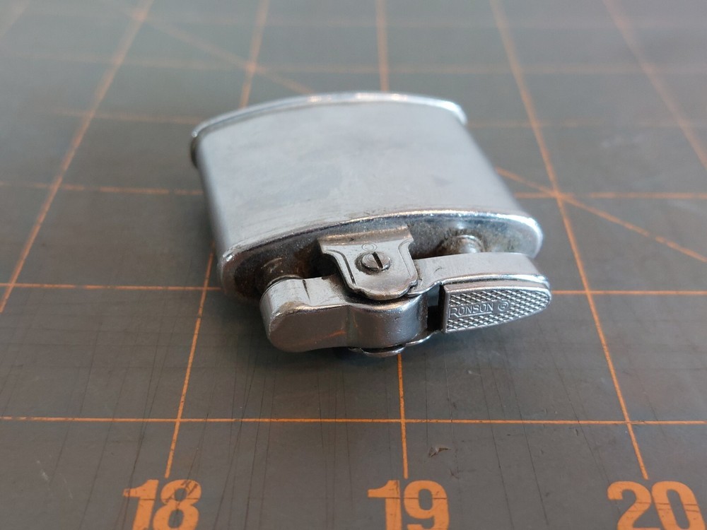 Ronson Standard Lighter Chrome No Monogram