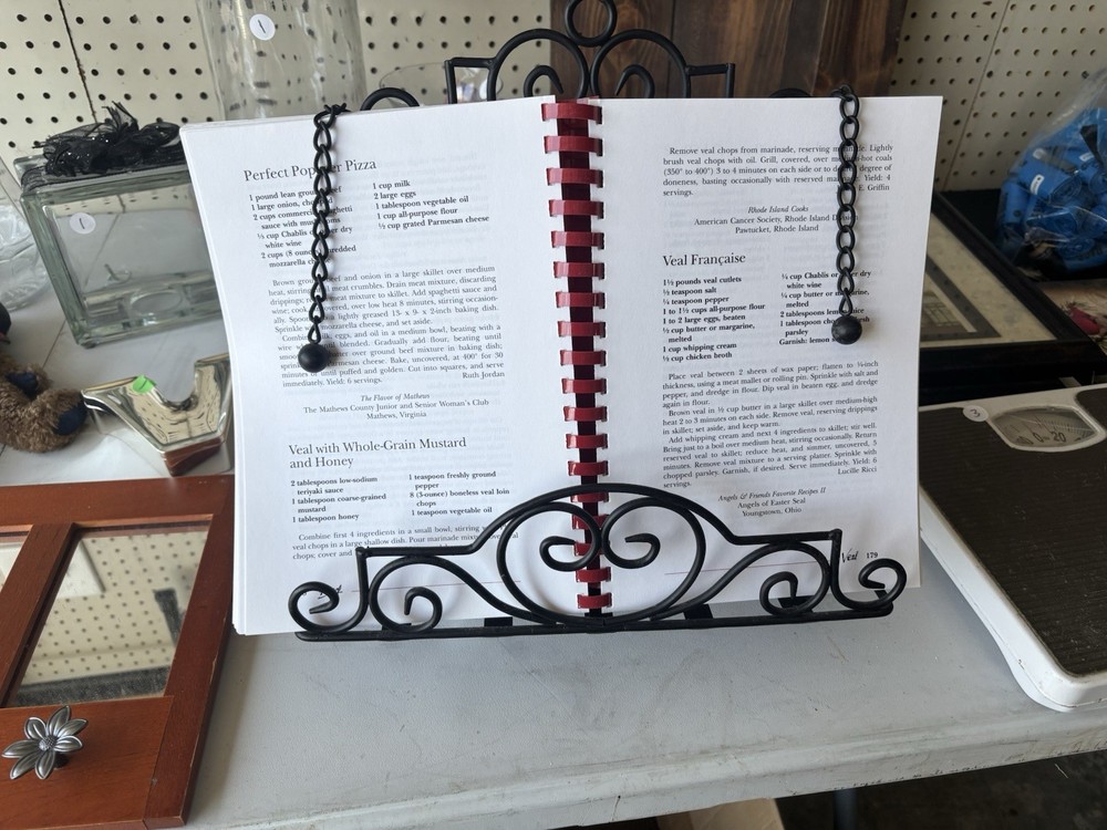 Iron Metal Cookbook Easel