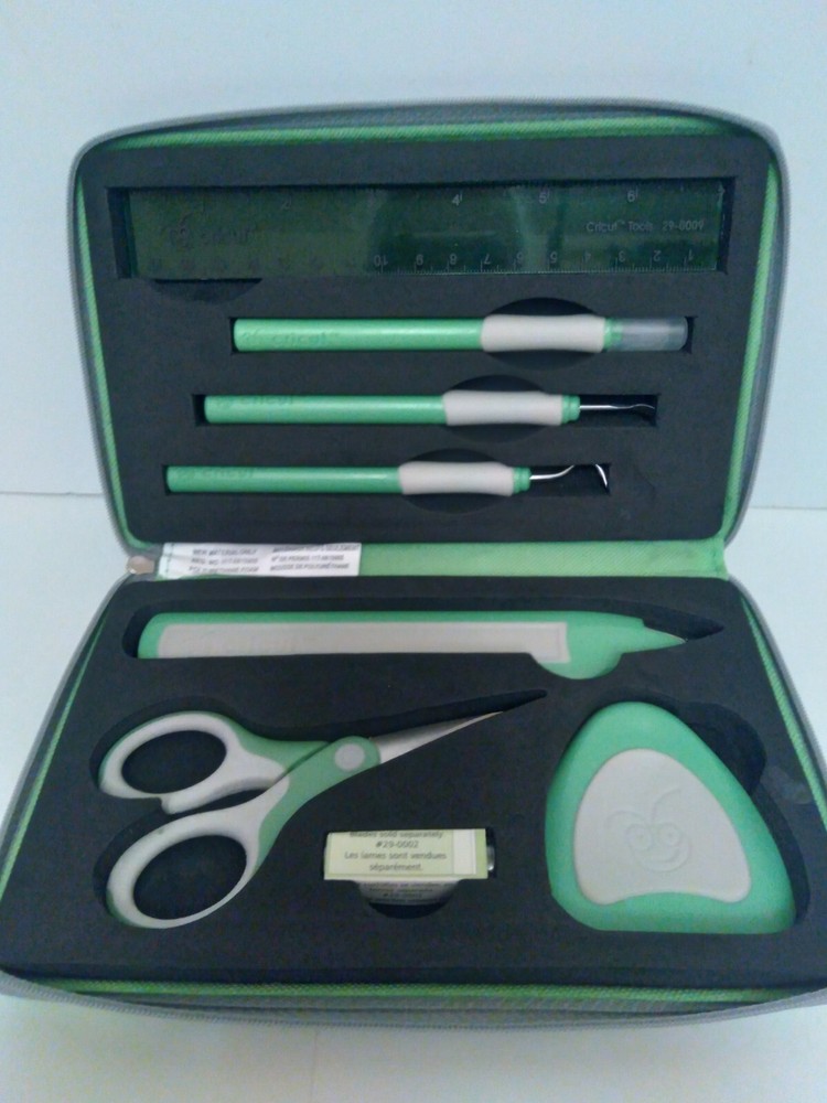 Cricut - Preowned - 8 Piece Portable Hand Tools Kit