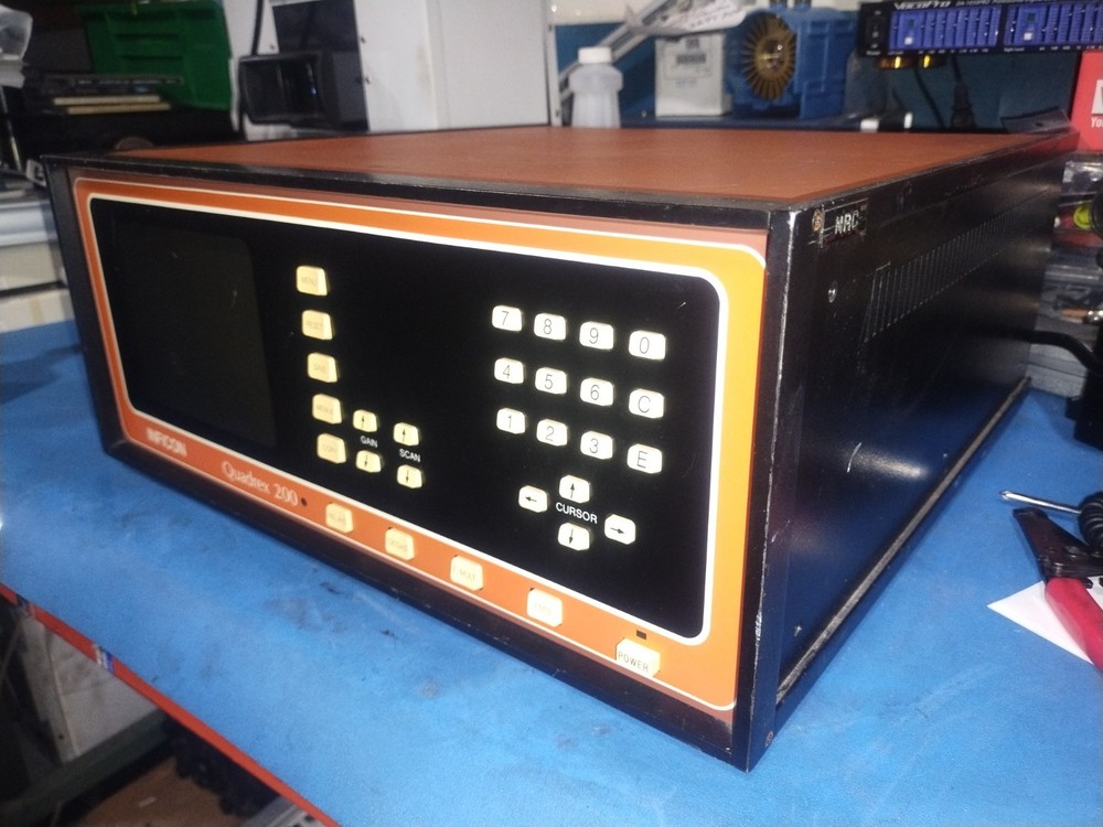 Leybold Inficon Quadrex 200 Residual Gas Analyzer Controller