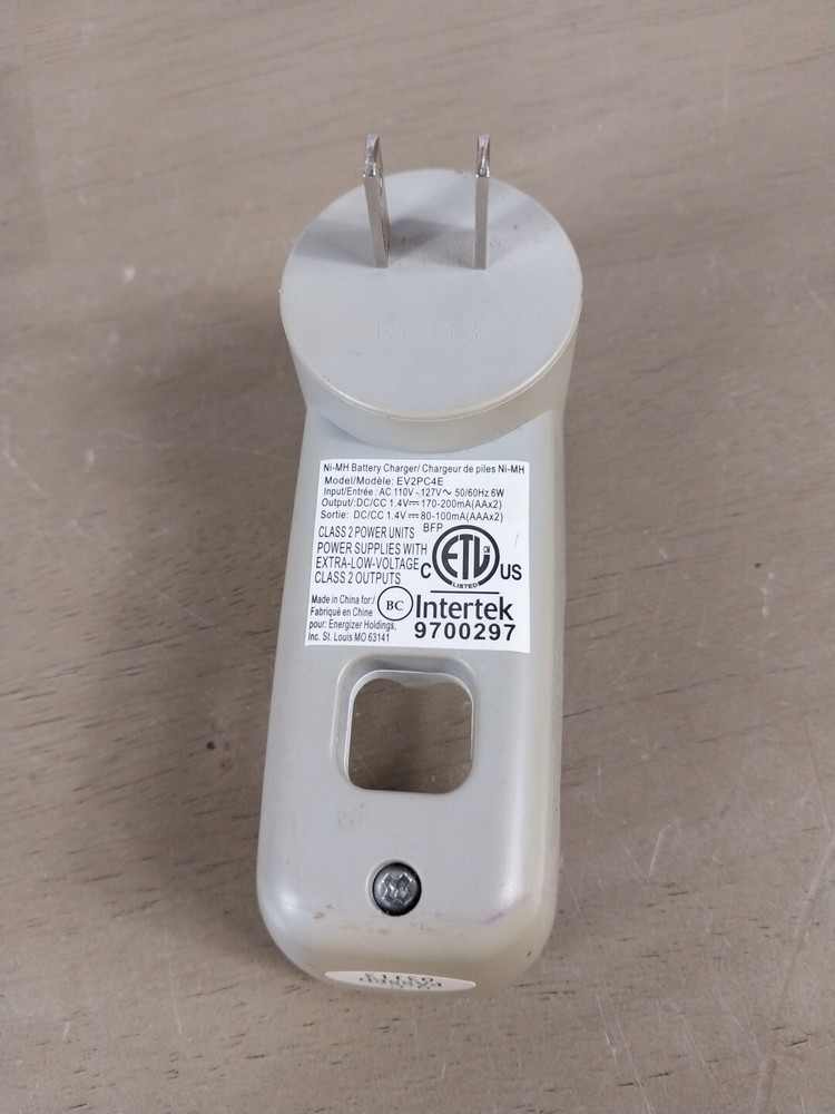 Eveready Battery Charger NiMH AA/AAA Model EV2PC4E