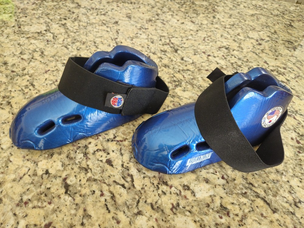 Pro Force Lightning Karate Sparring Gear Child Blue Medium