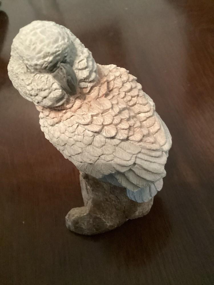 Cockatoo Statue