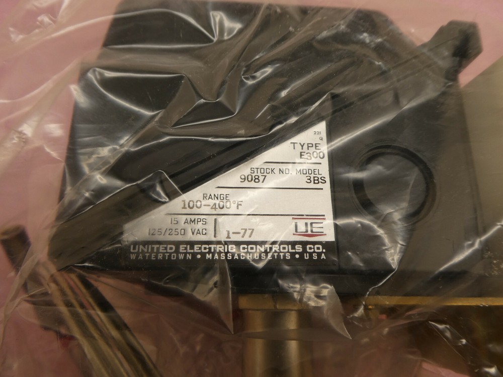 UNITED ELECTRIC E300 TEMPERATURE CONTROLLER