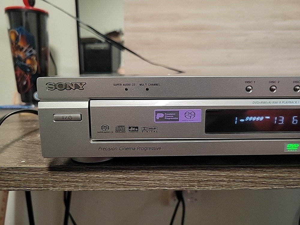 Sony 5 disc CD / DVD changer