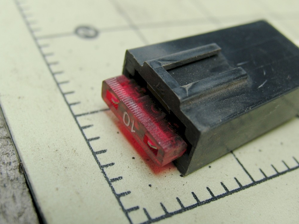 4 In-Line Stackable HD Fuse Holders with 10Amp Fuses