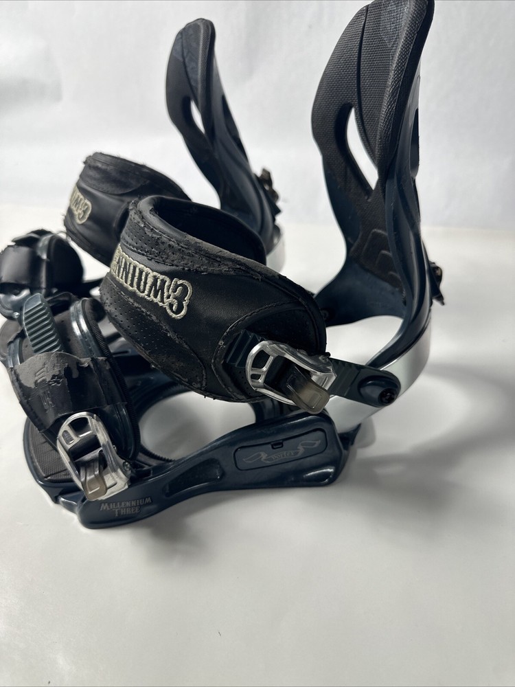 millenium 3 VORTEX snowboarding Women’s MEDIUM bindings