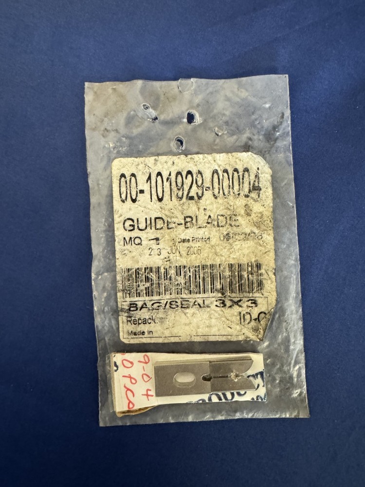 Hobart 00-101929-00004 GUIDE-BLADE