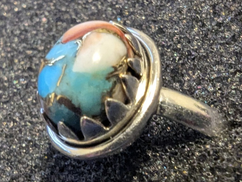 Spiny Oyster Sterling Silver Ring Size 8