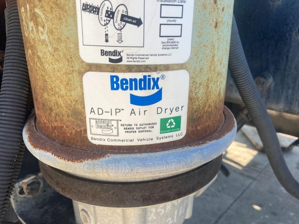 Bendix AD-IP Air Dryer - Used
