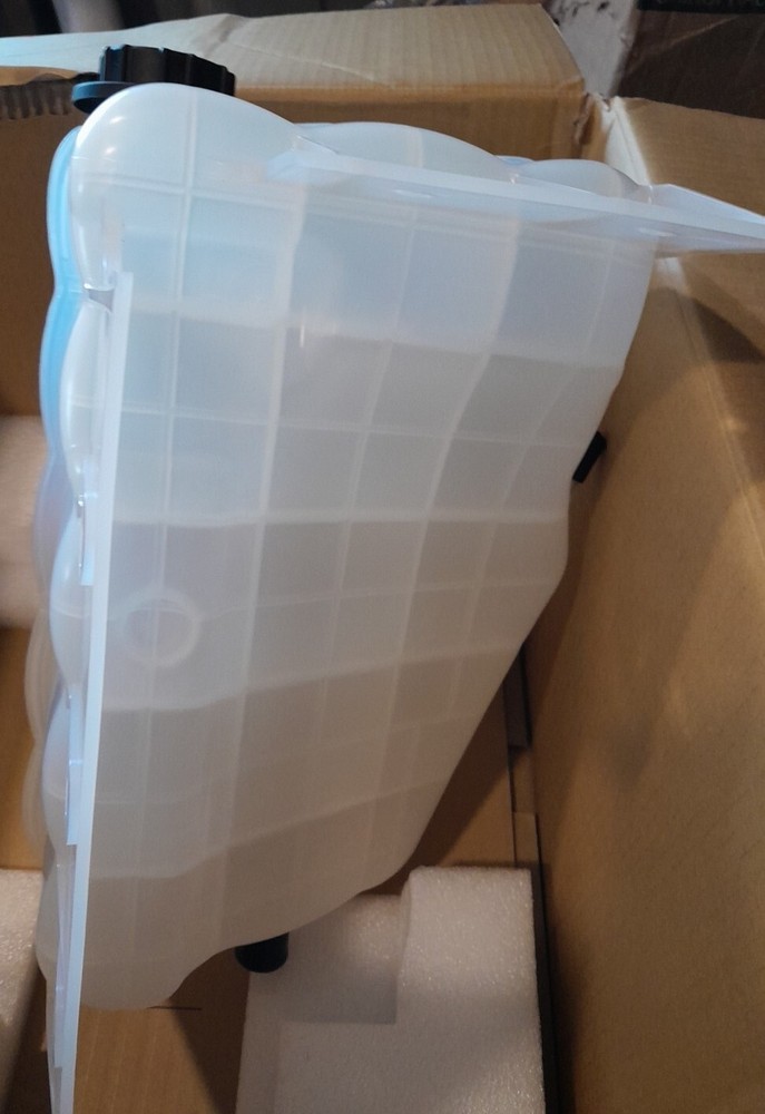 INTERNATIONAL 9400I RADIATOR OVERFLOW TANK