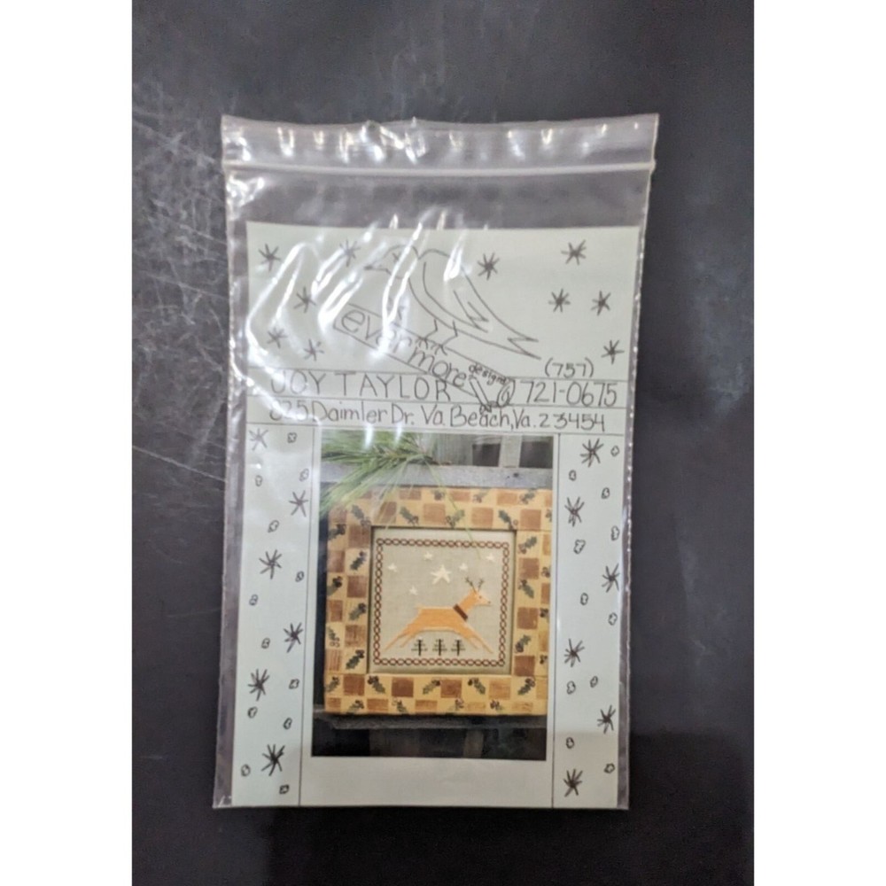 Reindeer with stars by Evermore Designs - Cross-stitch pattern
