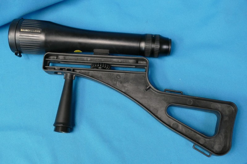 BAUSH LOMB SPOTTING SCOPE 15-45X60 WITH SHOLDER ADAPTER