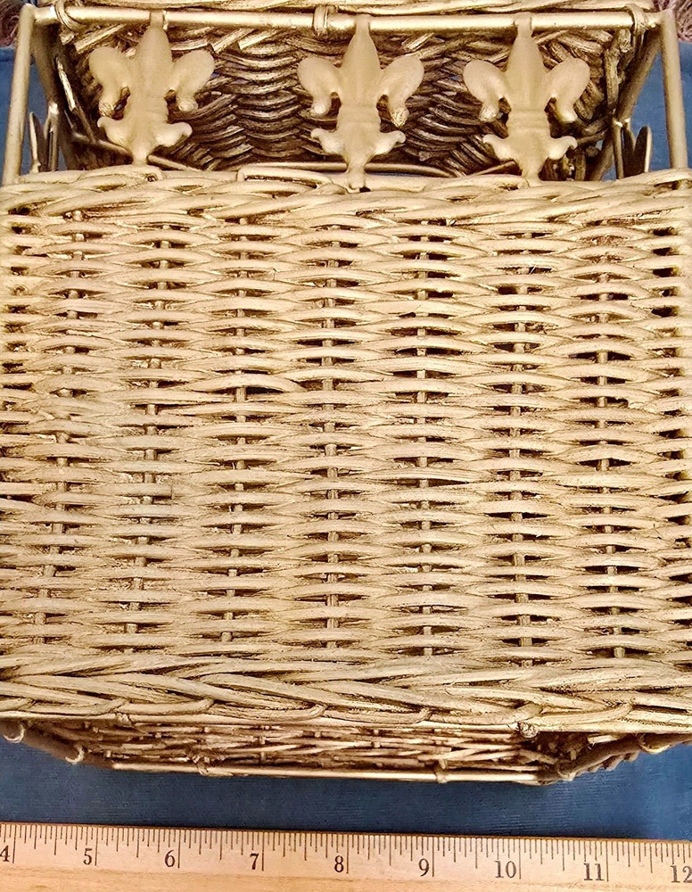 Straw Bar Style Fleur-de-lis Kleenex Tissue Box Cover